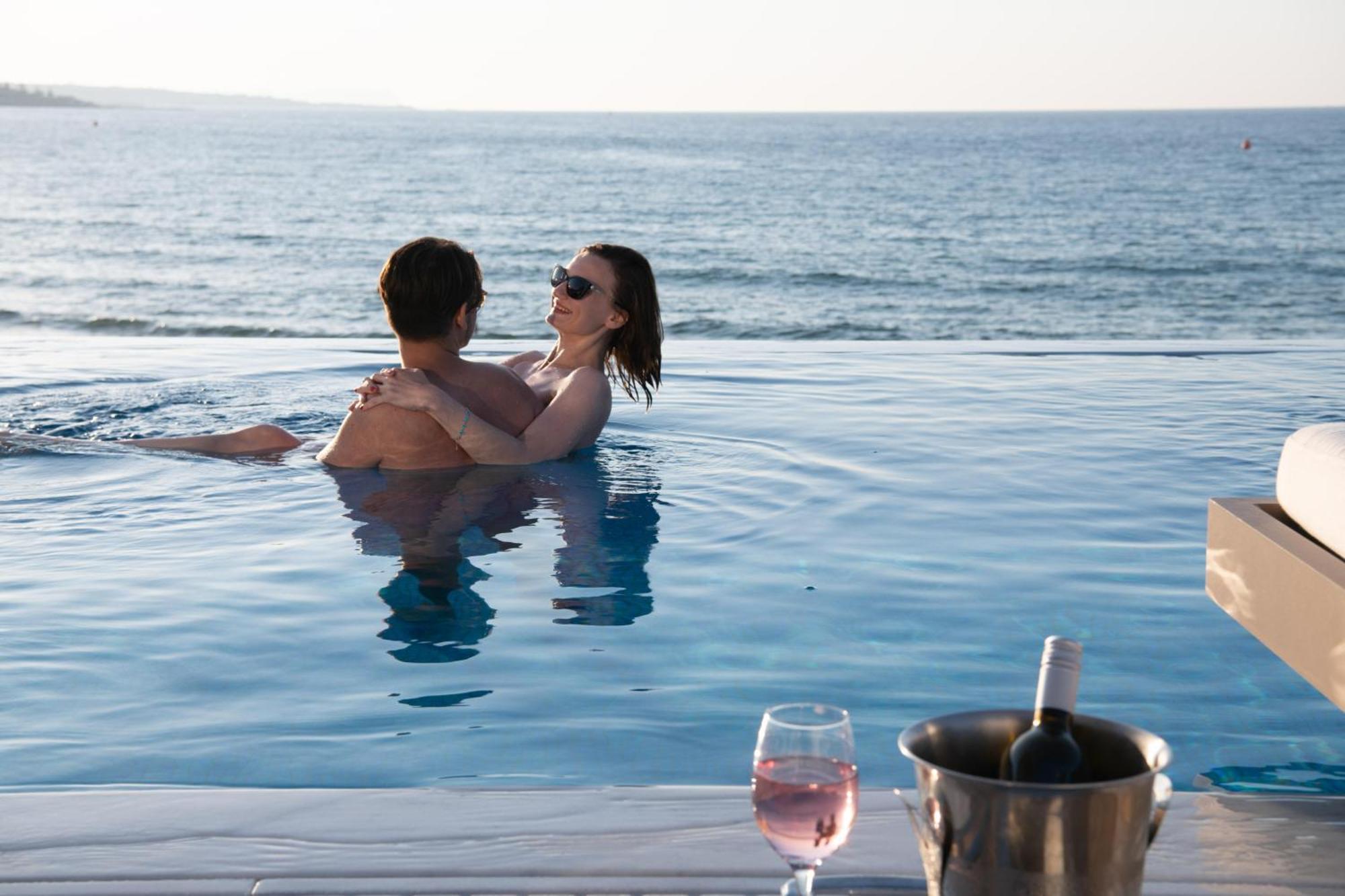 Alexander Beach Hotel & Village Resort Malia  Bagian luar foto