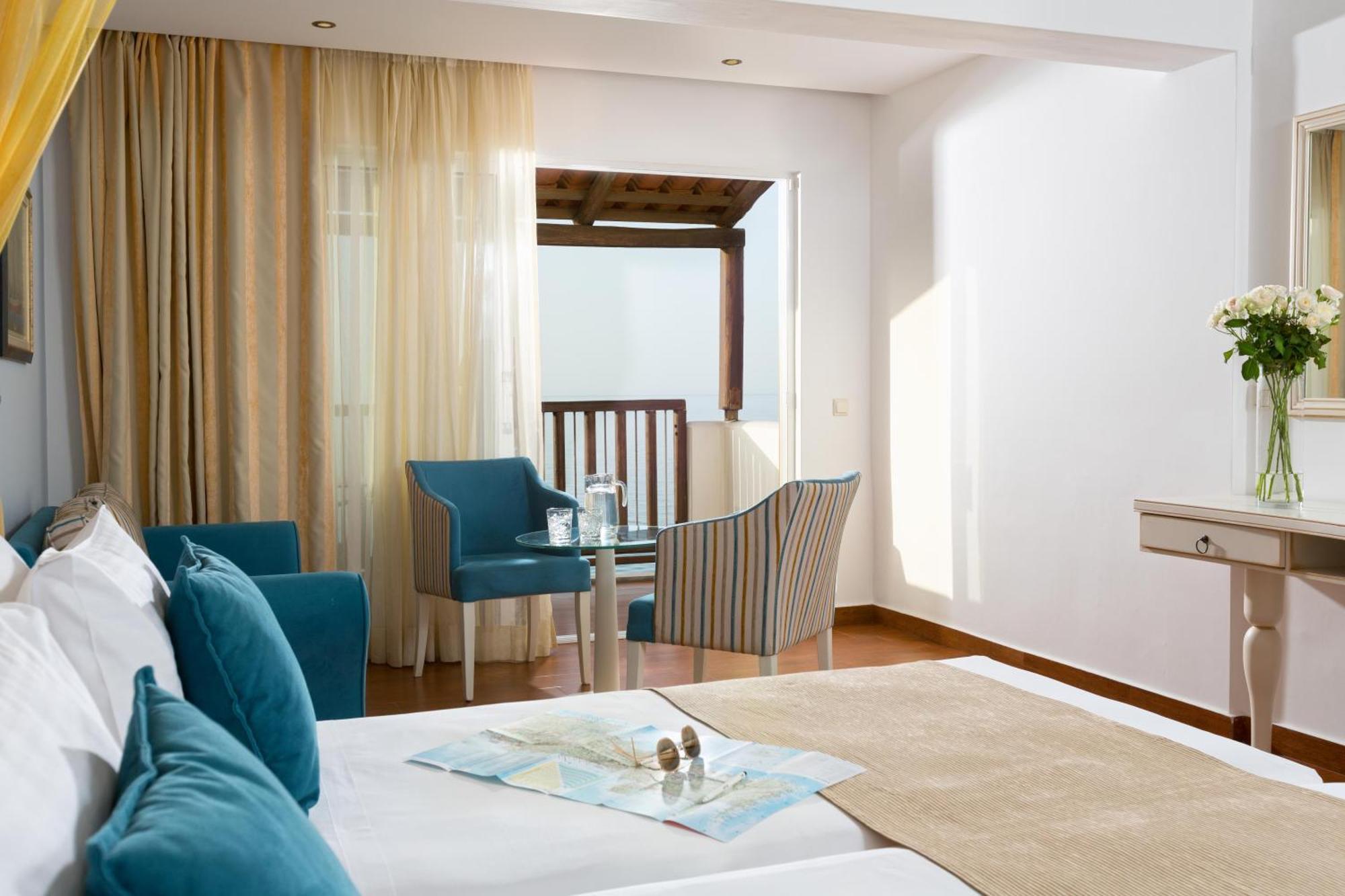 Alexander Beach Hotel & Village Resort Malia  Bagian luar foto
