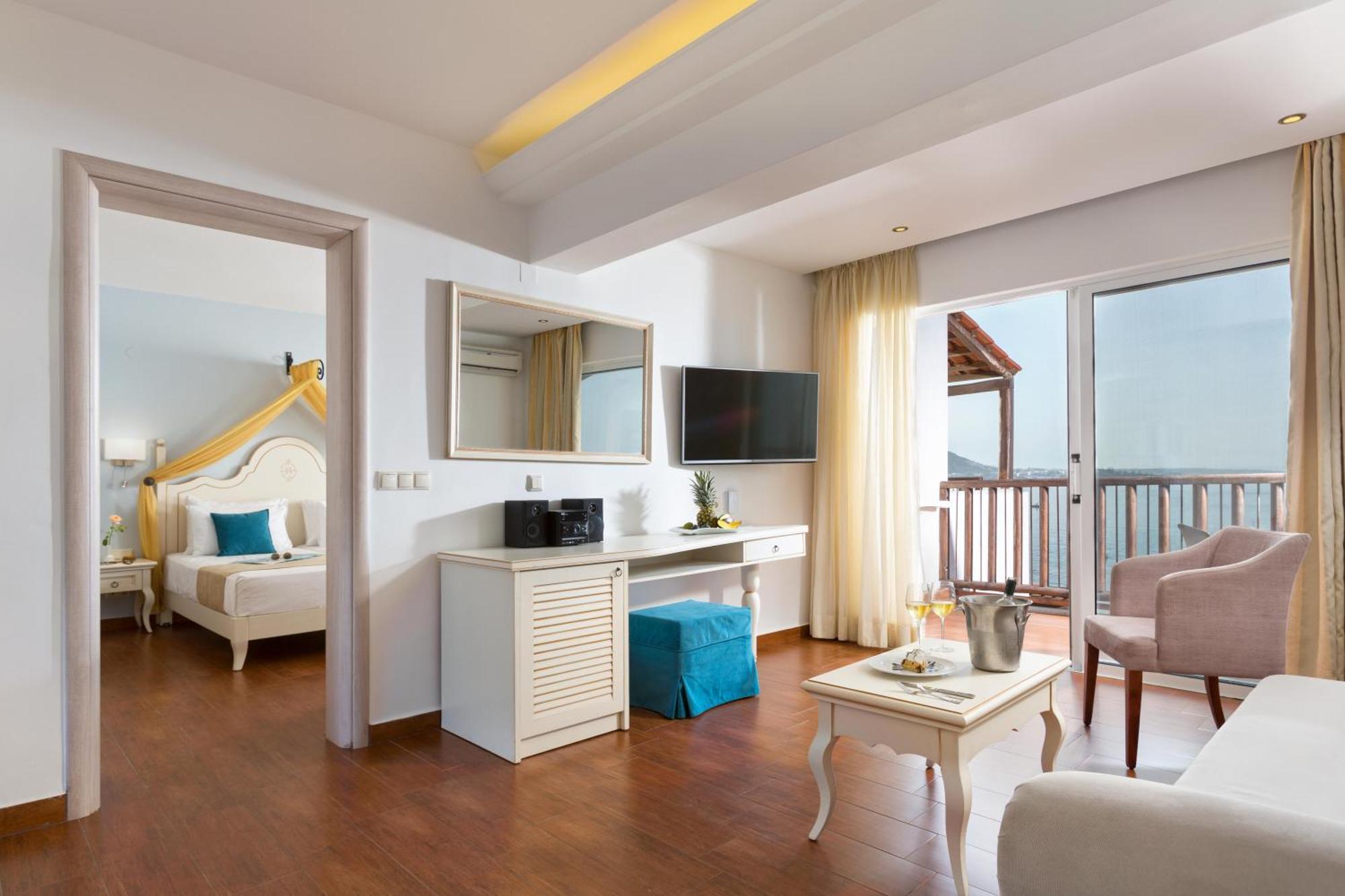 Alexander Beach Hotel & Village Resort Malia  Bagian luar foto